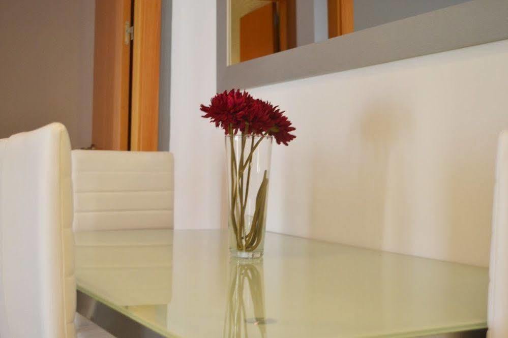 Plaza De La Encarnacion Apartments Sevilla Bagian luar foto
